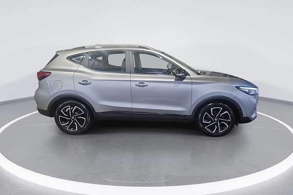 2024 MG ZST Essence