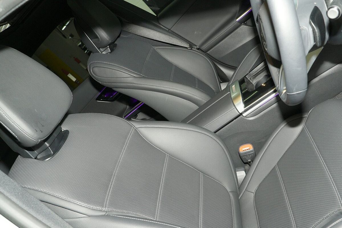 2022 Mercedes-Benz C-Class C200 W206