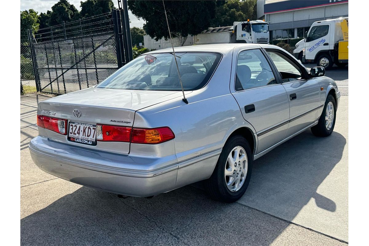 2002 Toyota Camry CSi SXV20R (II)