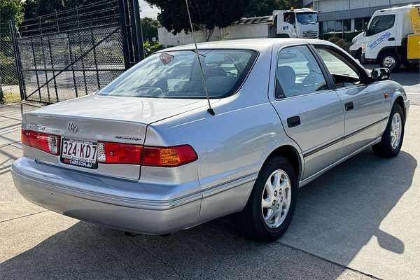 2002 Toyota Camry CSi SXV20R (II)