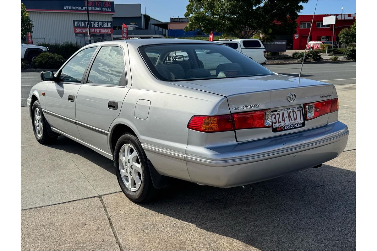 2002 Toyota Camry CSi SXV20R (II)