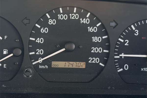 2002 Toyota Camry CSi SXV20R (II)