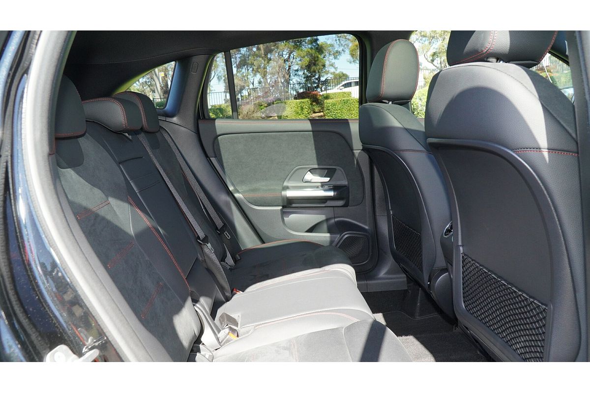 2025 Mercedes-Benz GLA-Class GLA250 H247