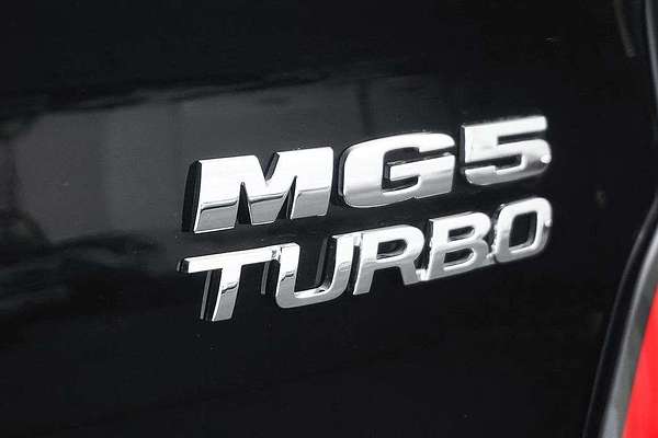 2025 MG MG5 Essence