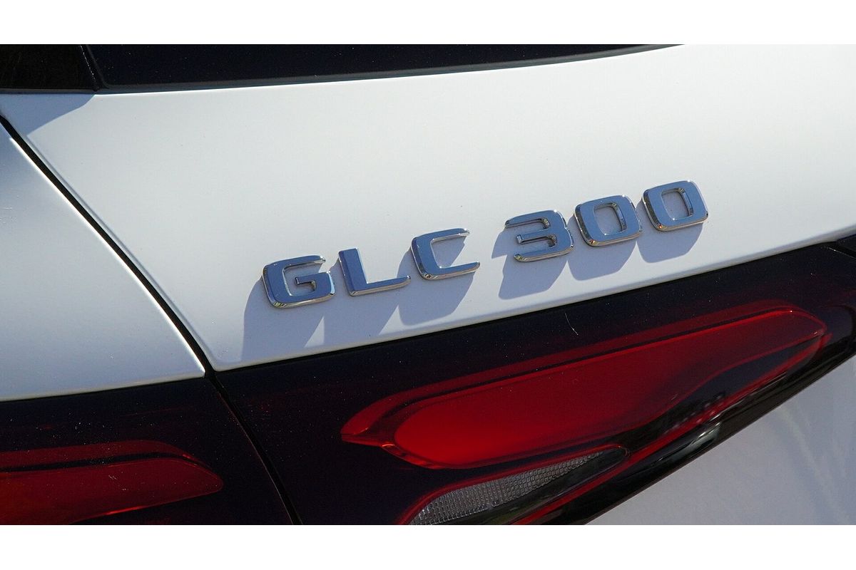 2025 Mercedes-Benz GLC-Class GLC300 X254