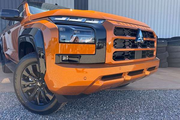 2025 Mitsubishi Triton GSR MV 4X4