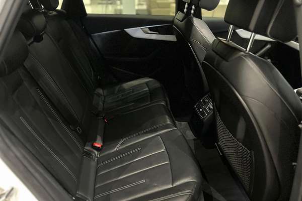 2019 Audi A4 45 TFSI S line B9