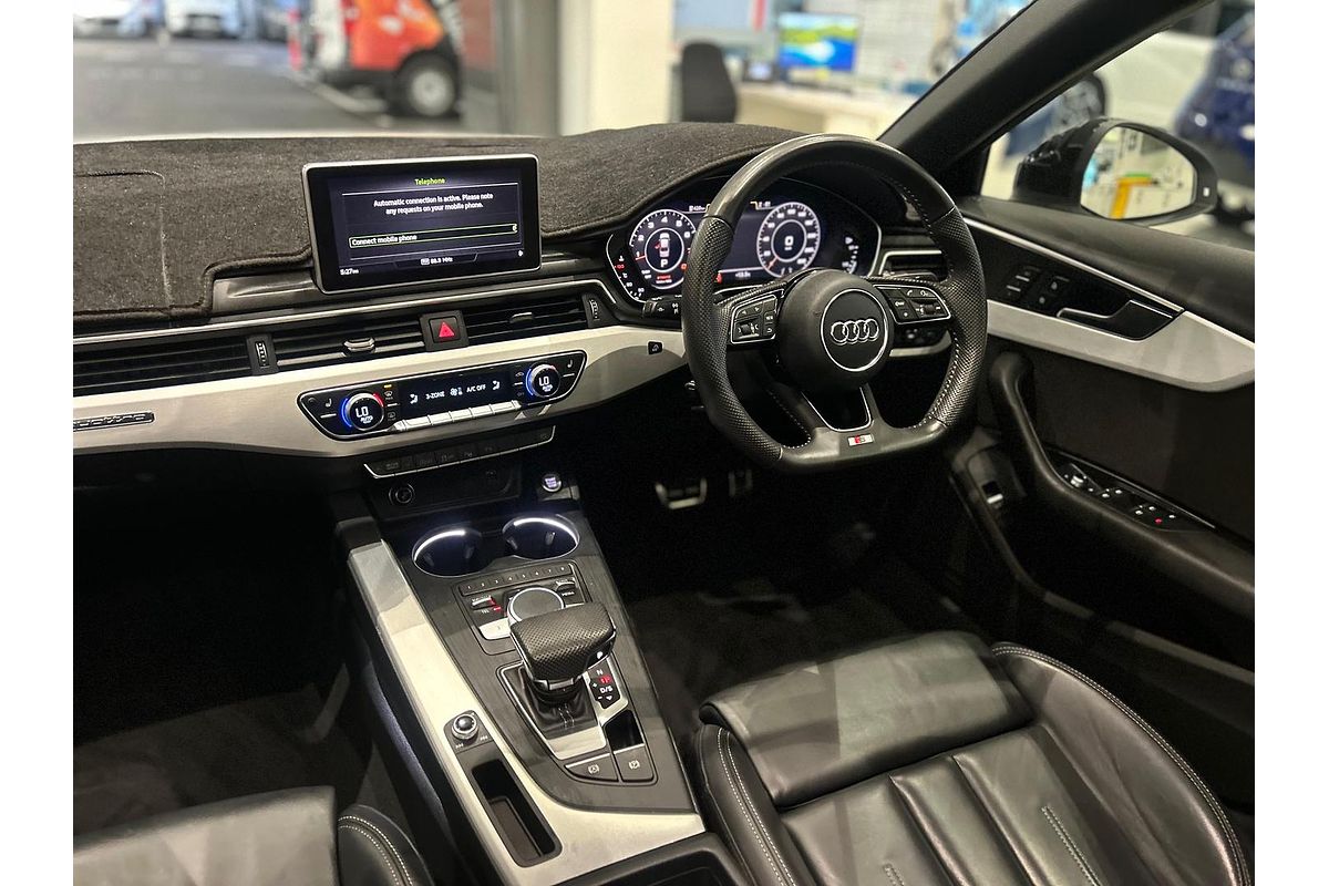 2019 Audi A4 45 TFSI S line B9