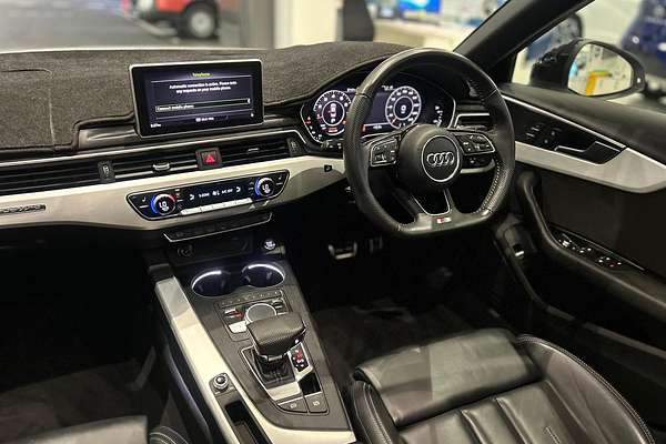 2019 Audi A4 45 TFSI S line B9