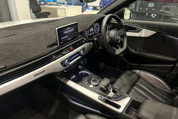 2019 Audi A4 45 TFSI S line B9