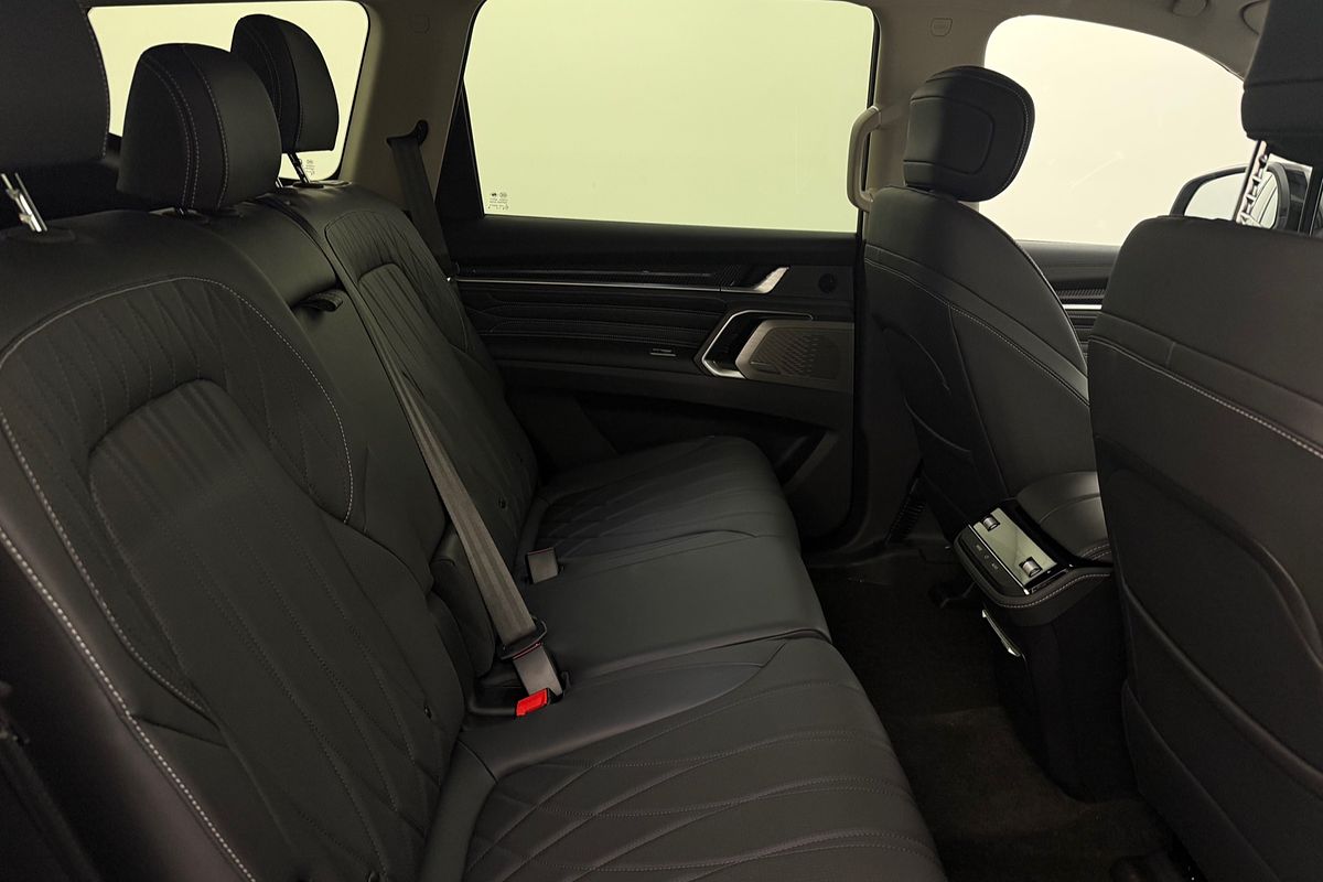 2025 LDV D90 Executive SV9A
