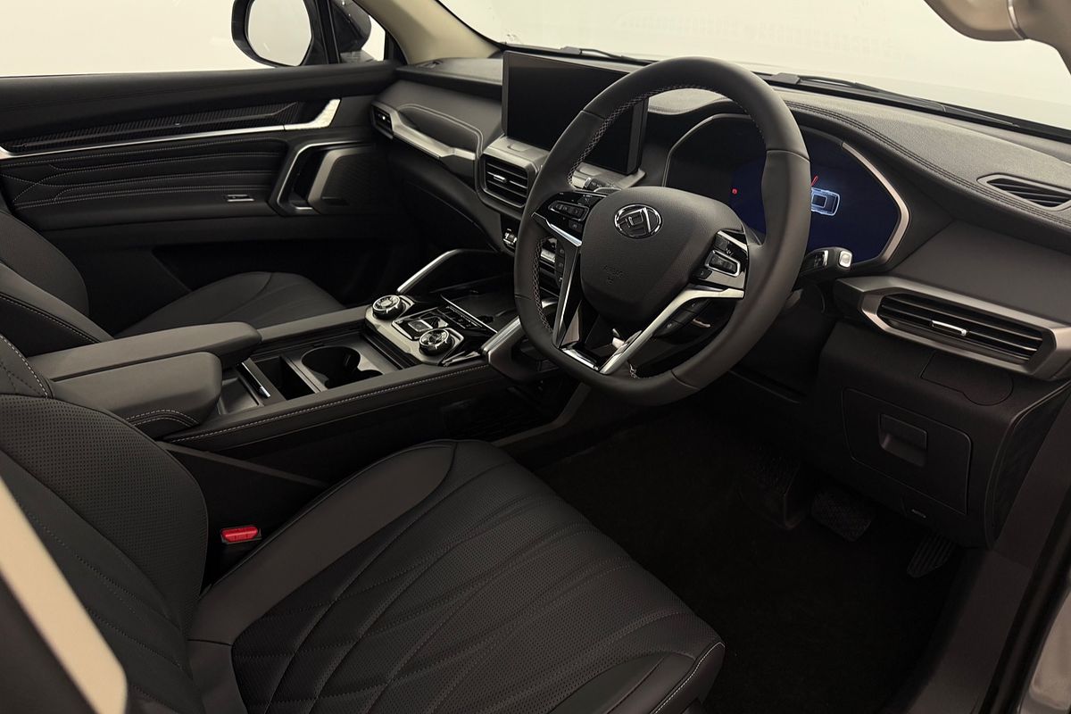 2025 LDV D90 Executive SV9A