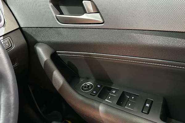 2019 Hyundai Sonata Active LF4