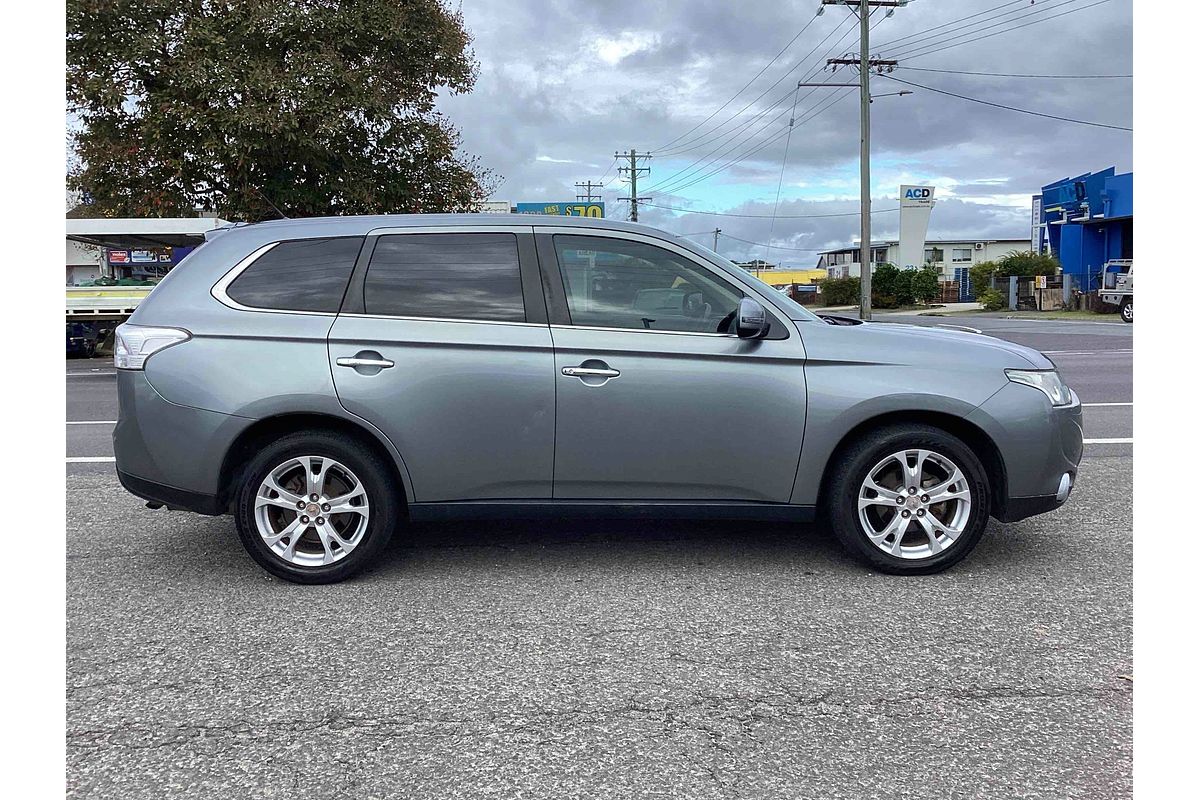 2013 Mitsubishi Outlander Aspire ZJ
