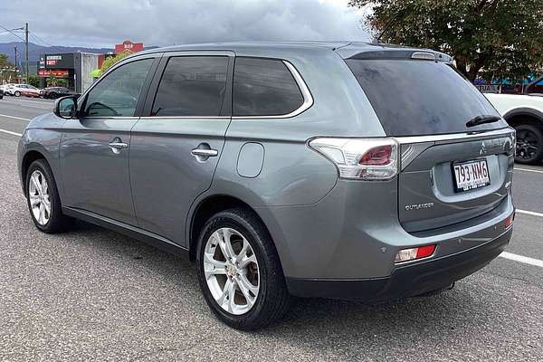 2013 Mitsubishi Outlander Aspire ZJ