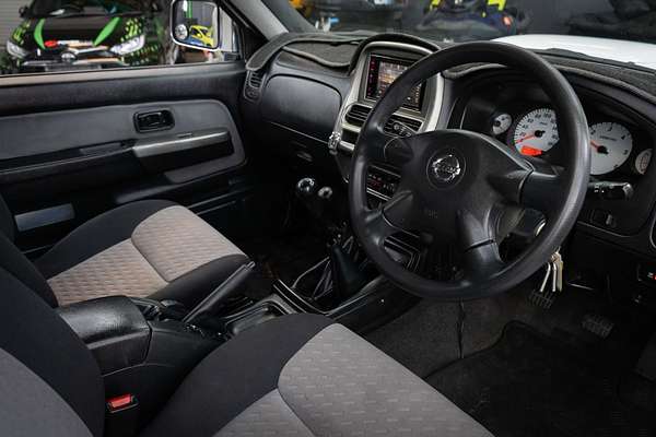 2013 Nissan Navara ST-R D22 4X4