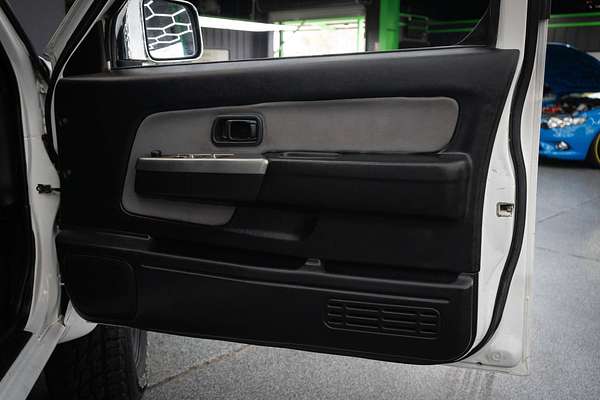 2013 Nissan Navara ST-R D22 4X4