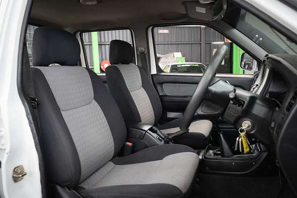 2013 Nissan Navara ST-R D22 4X4