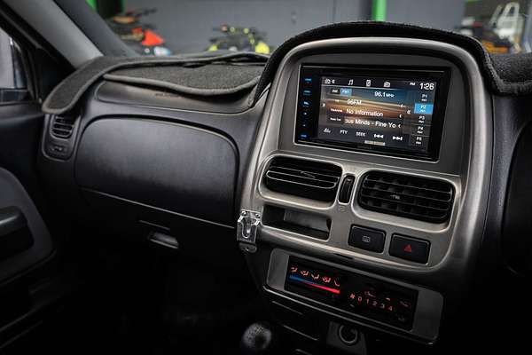2013 Nissan Navara ST-R D22 4X4