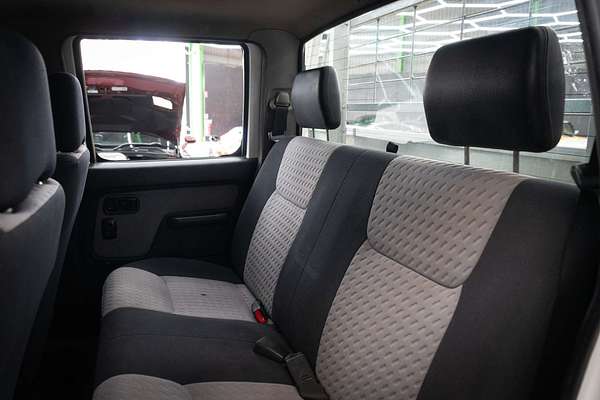 2013 Nissan Navara ST-R D22 4X4
