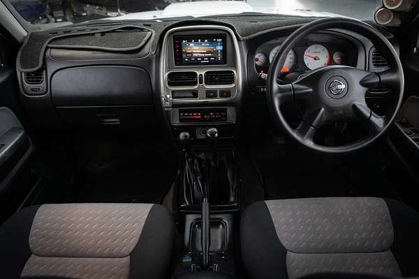 2013 Nissan Navara ST-R D22 4X4