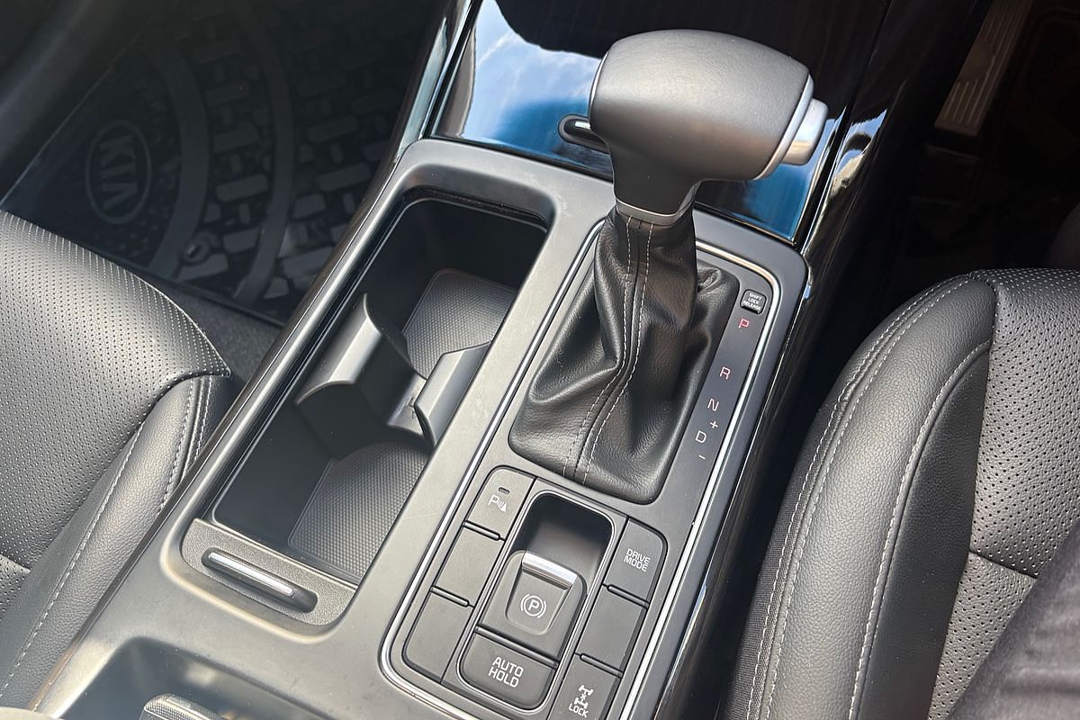 2019 Kia Sorento SLi UM