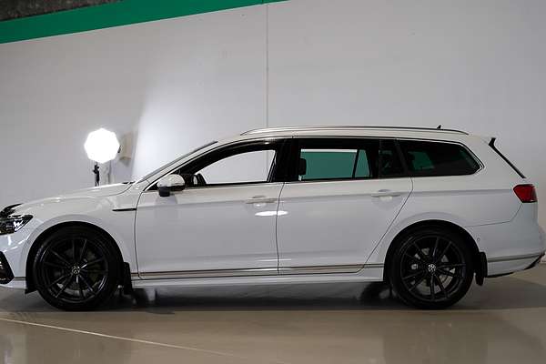 2022 Volkswagen Passat 206TSI R-Line B8