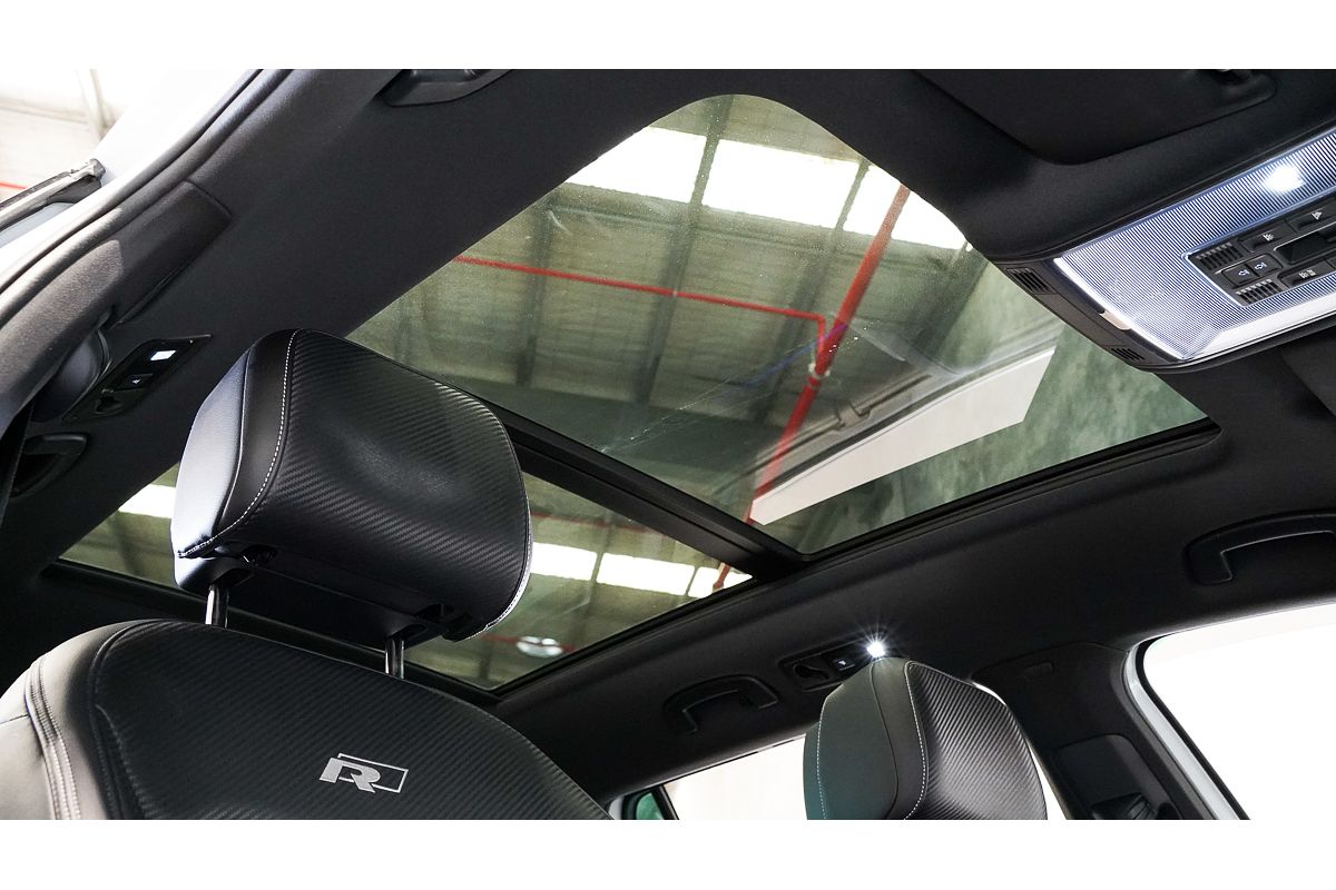 2022 Volkswagen Passat 206TSI R-Line B8