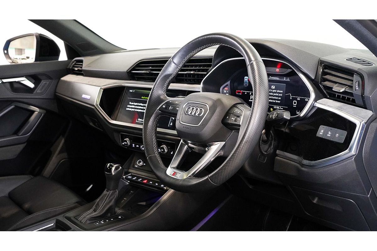 2021 Audi Q3 40 TFSI S line F3