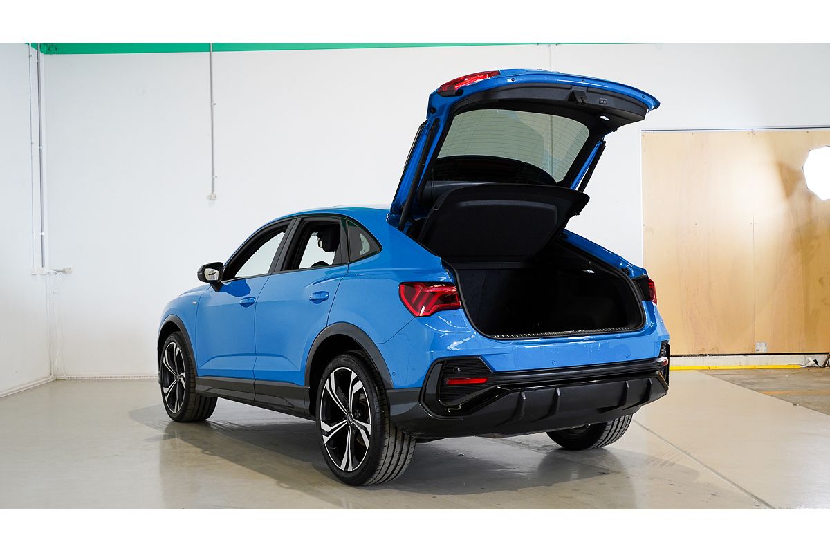 2021 Audi Q3 40 TFSI S line F3