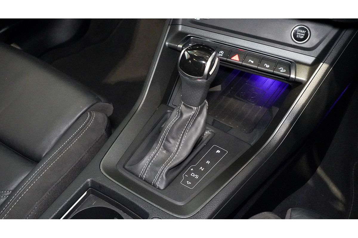 2021 Audi Q3 40 TFSI S line F3