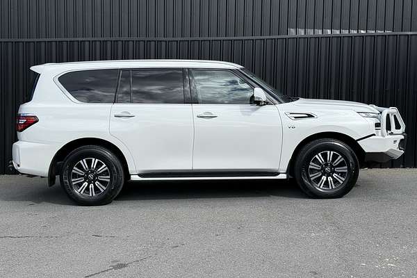 2023 Nissan Patrol Ti Y62