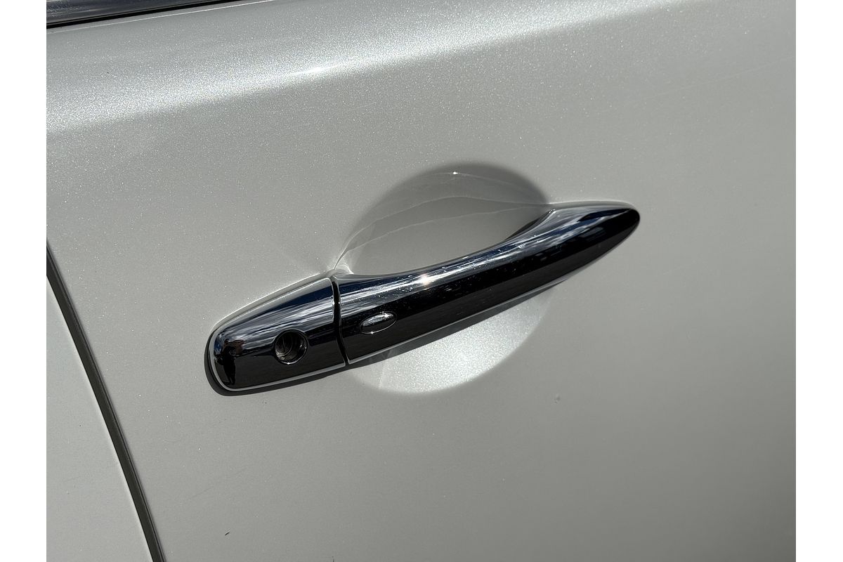 2023 Nissan Patrol Ti Y62