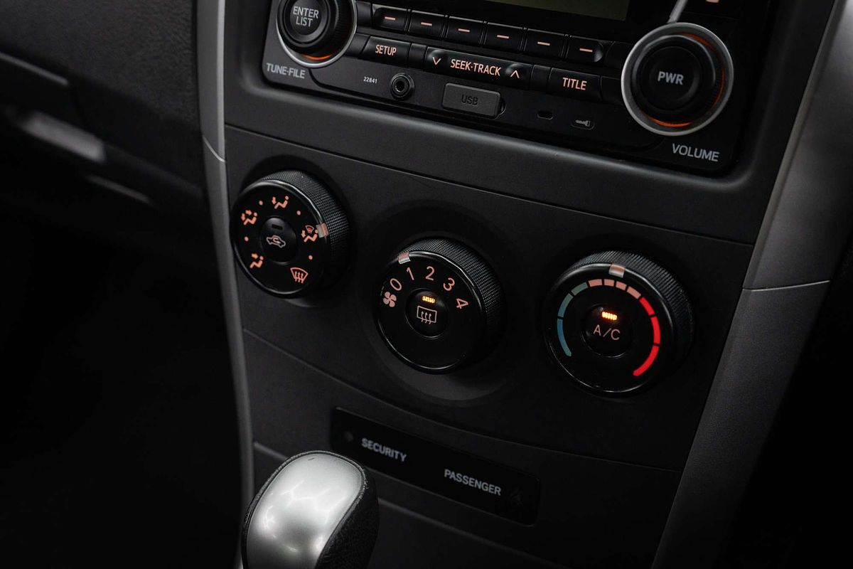 2013 Toyota Corolla Ascent Sport ZRE152R