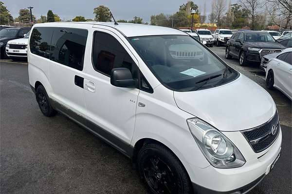 2012 Hyundai iMax TQ-W