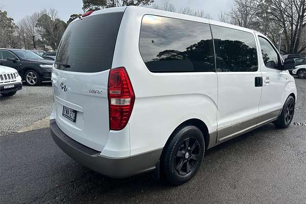 2012 Hyundai iMax TQ-W