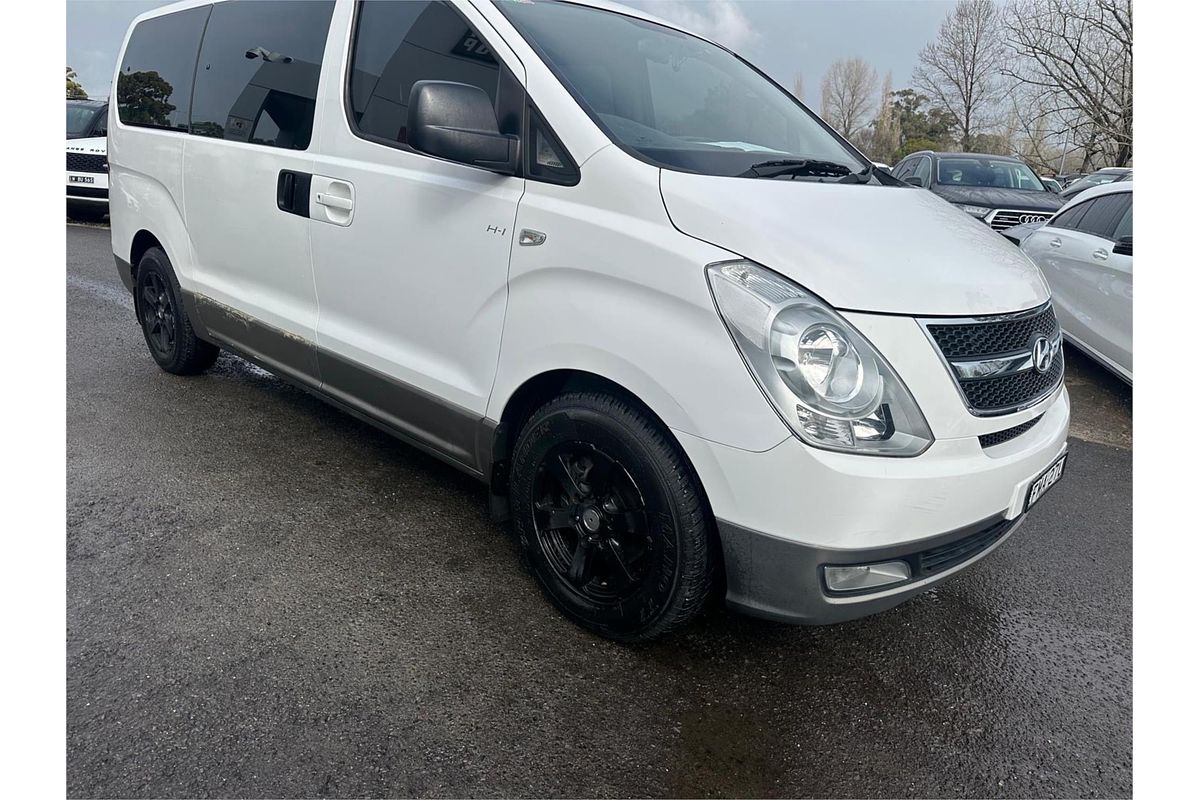 2012 Hyundai iMax TQ-W