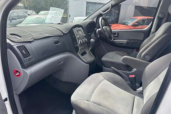 2012 Hyundai iMax TQ-W