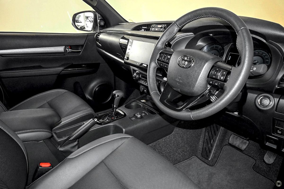 2024 Toyota Hilux Rogue 48V GUN126R 4X4