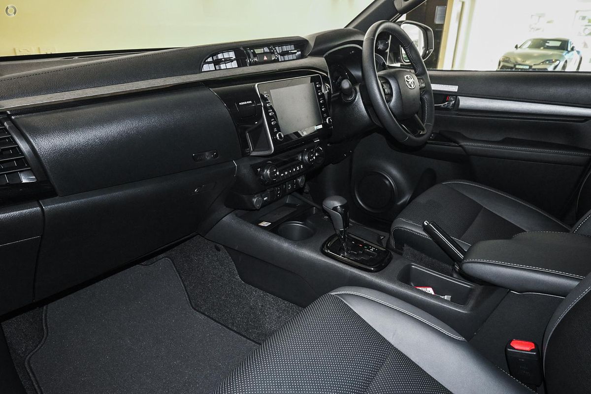 2024 Toyota Hilux Rogue 48V GUN126R 4X4