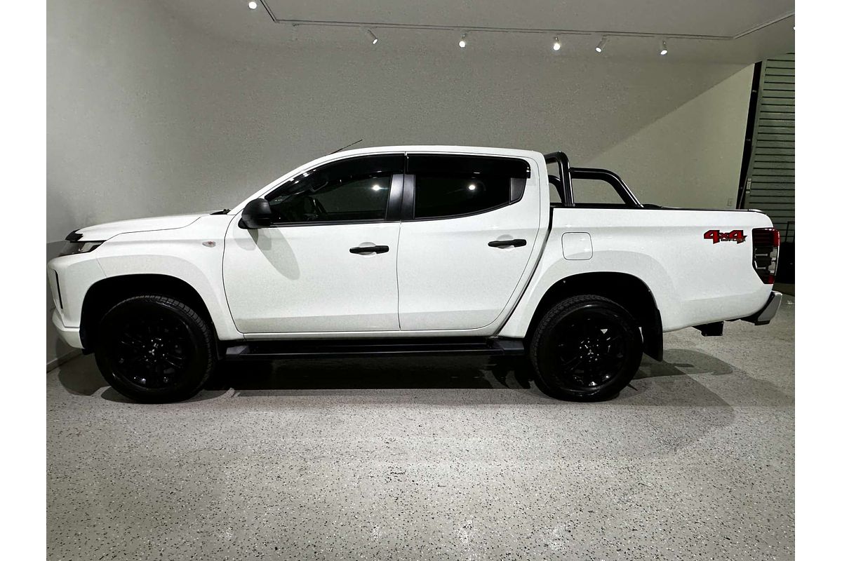 2023 Mitsubishi Triton GLX-R MR 4X4