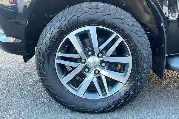 2018 Toyota Hilux SR5 (4x4) GUN126R MY17 4X4