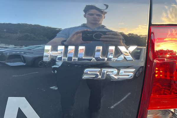 2018 Toyota Hilux SR5 (4x4) GUN126R MY17 4X4