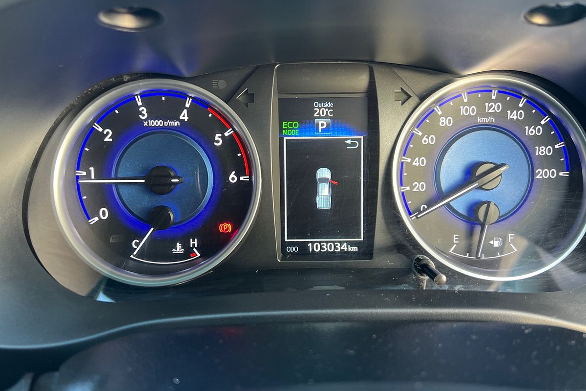 2018 Toyota Hilux SR5 (4x4) GUN126R MY17 4X4