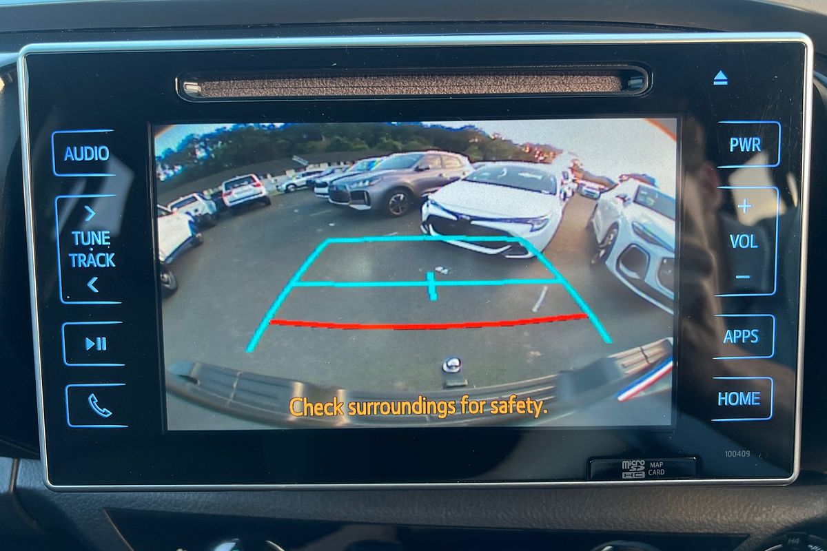 2018 Toyota Hilux SR5 (4x4) GUN126R MY17 4X4