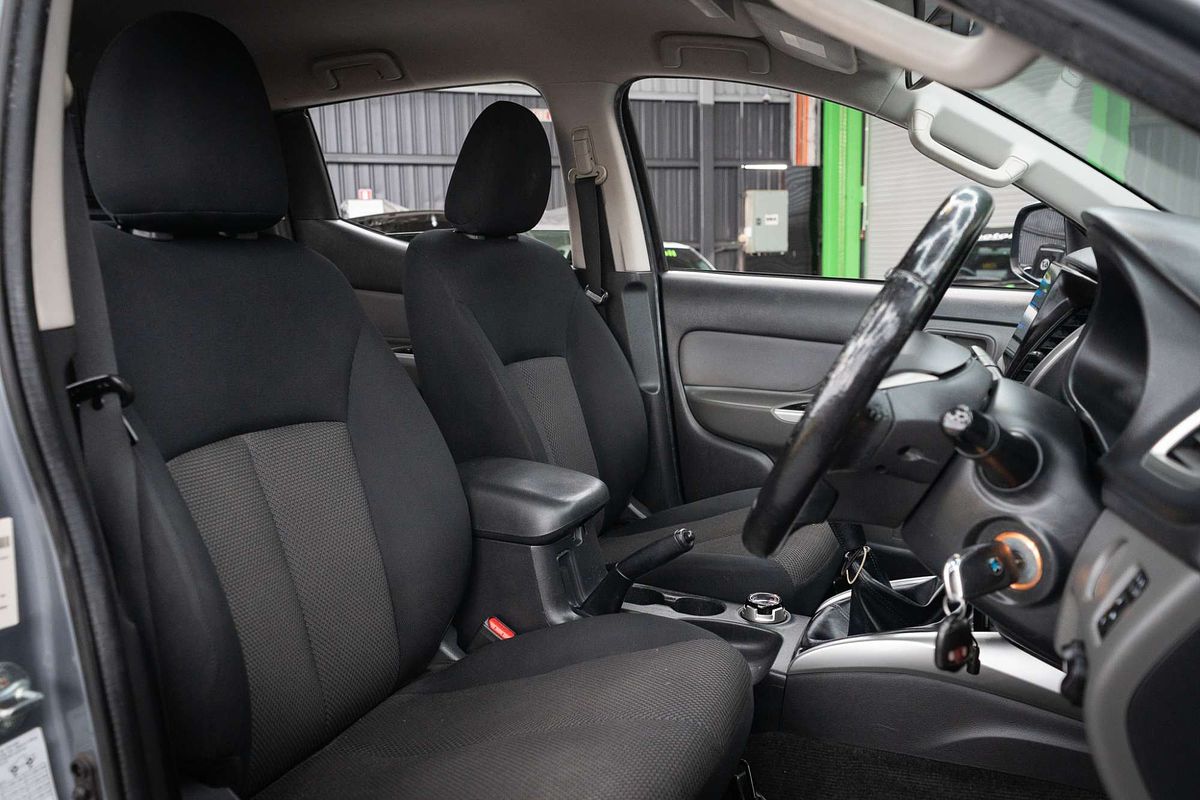 2015 Mitsubishi Triton GLS MQ 4X4
