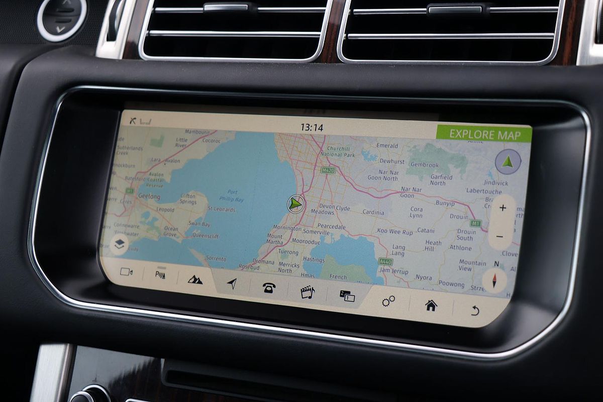 2018 Land Rover Range Rover SDV8 Vogue SE L405