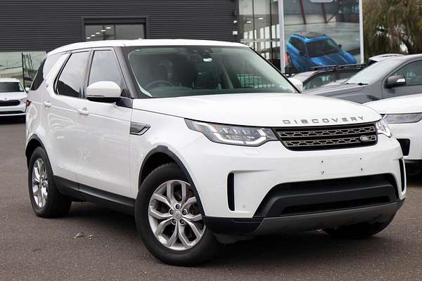 2017 Land Rover Discovery TD4 SE Series 5