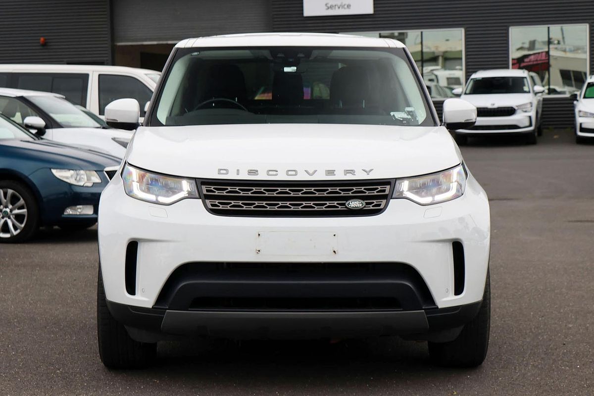 2017 Land Rover Discovery TD4 SE Series 5