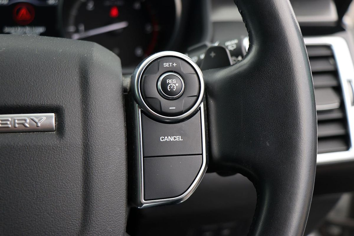 2017 Land Rover Discovery TD4 SE Series 5